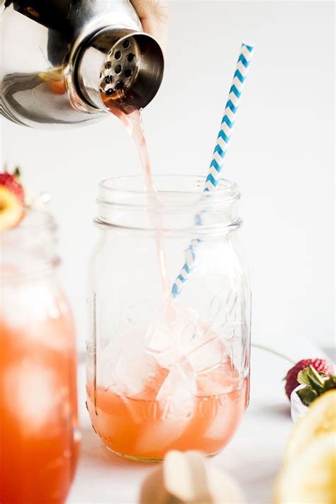 Strawberry Whiskey Lemonade This Easy And Refreshing Strawberry