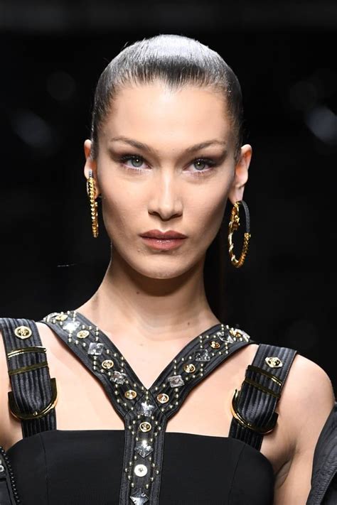 Bella Hadid Got A Haircut And Now Were Convinced 2019 Is The Year Of The Bangs Bella Hadid