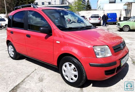Купить автомобиль Fiat Panda 2004 красный с пробегом продажа