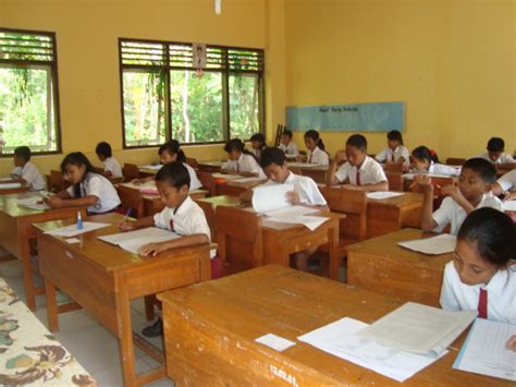Pendidikan akademik adalah sistem pendidikan tinggi yang sekolah tinggi adalah perguruan tinggi yang melaksanakan pendidikan akademik dan/atau namun, berbeda dengan universitas dan institut, sekolah tinggi cuma terdiri dari satu fakultas yang terbagi. APA ITU SEKOLAH INKLUSI