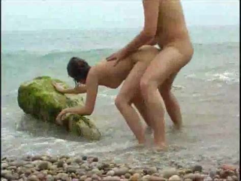 Mature Freanch Woman On The Beach Likes A Romantic Fuck