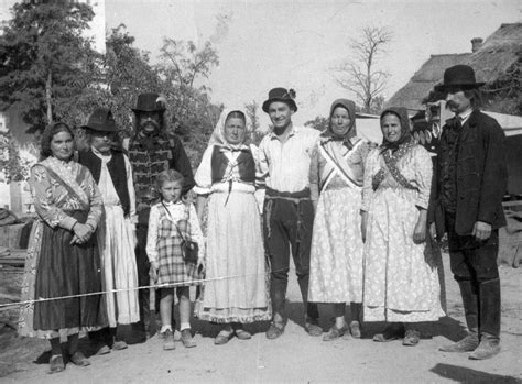 Nagyon szépen köszönöm a feltöltést!! Soós Imre színművész helybeliekkel a Lúdas Matyi című film ...