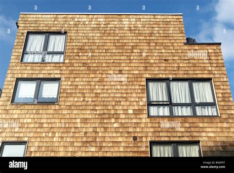 Cedar Cladding Hi Res Stock Photography And Images Alamy