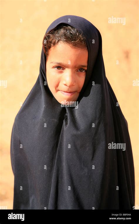 Young Girl In A Black Djellaba In Tataouine Tunisia Stock Photo Alamy