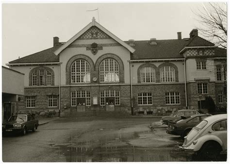 Går du i nian och är intresserad av att spela musik på skoltid? Alvesta station. - Järnvägsmuseet / DigitaltMuseum