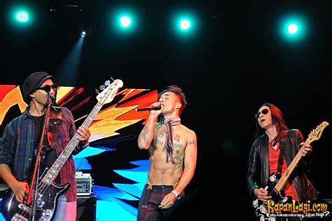 Official music video from slank 'virus'. Konser Slankers Pun Berharap Konser 30 Tahun Slank ...