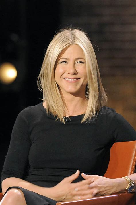 When listing iconic celebrity hairstyles, jennifer aniston is a name that crops up time and time again. Jennifer Aniston Hairstyles On Friends Is So Famous, But ...