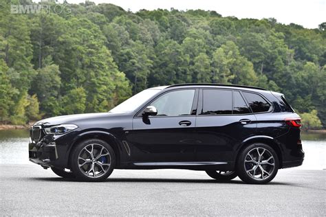 From what we've seen online, only software. 2019 BMW X5 M50d - New Photo Gallery