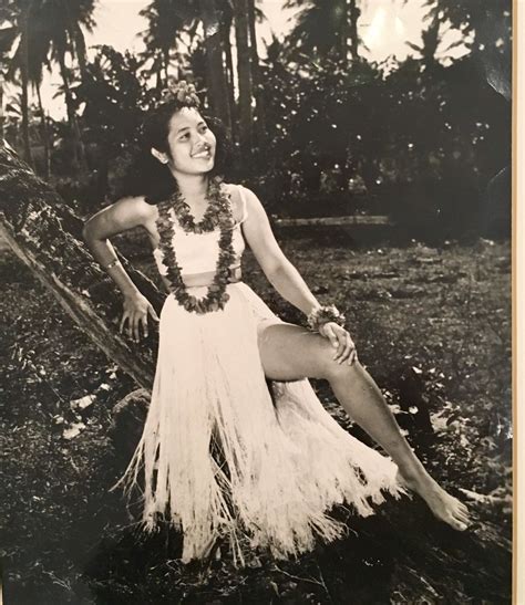vintage hula hula girl tiki art island girl