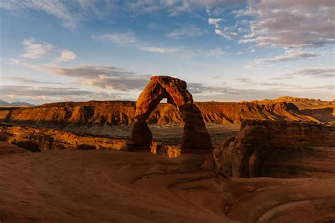 How To Beat The Crowds To Delicate Arch Trail For Sunrise