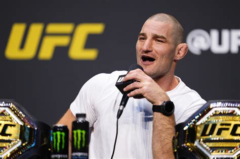 Midnight Mania! Sean Strickland hammers ‘utter piece of s—t’ Colby