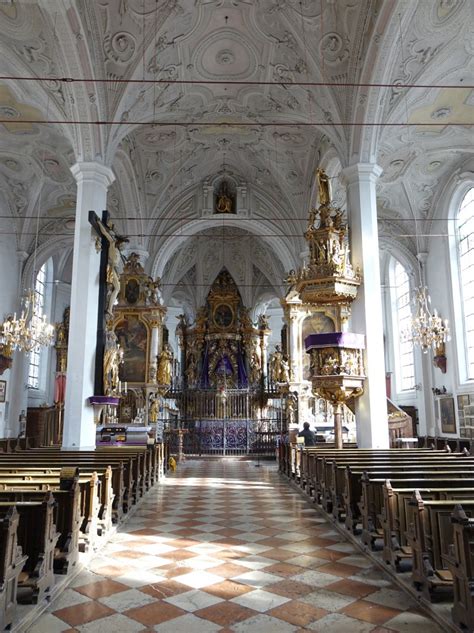 Aug 14, 2021 · für die gottesdienstlichen feiern in der wallfahrtskirche maria plain. Tuntenhausen, Innnenraum der Maria Himmelfahrt Kirche ...