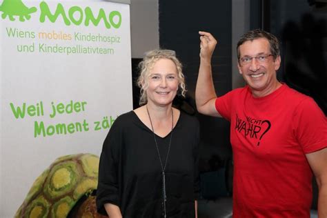 Dacbenefizgala zugunsten der kinder krebs hilfe elterninitiative viktor gernot. Viktor Gernot: Benefiz-Kabarett im Globe - Landstraße