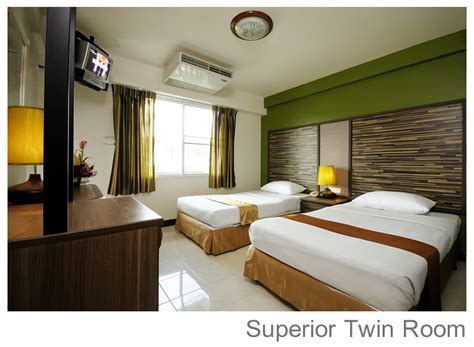Dieses hotel in bangkok bietet ihnen einen kostenlosen. www.Khaosan-Hotels.com - Rambuttri Village Inn & Plaza ...