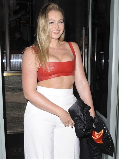 Iskra Lawrence Exposes Nipples As She Suffers Awkward Fashion Mishap