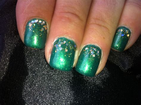 Ships from and sold by ilnp. Gel nails - Emerald Green with gold sparkle Love Love Love Oct 13' | Trendy nails, Mint green ...