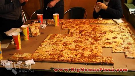 Out of this world pizza. Man (& Dog) v. Food - World's Largest Deliverable Pizza ...