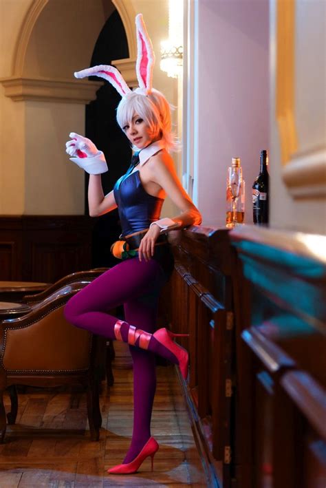 May Sakaali Riven Battle Bunny Version Cosplay League Of Legends Cosplay League Of
