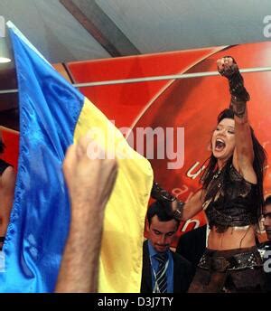 Dpa Eurovision Song Contest Winner Ukraine S Ruslana Lyzichko
