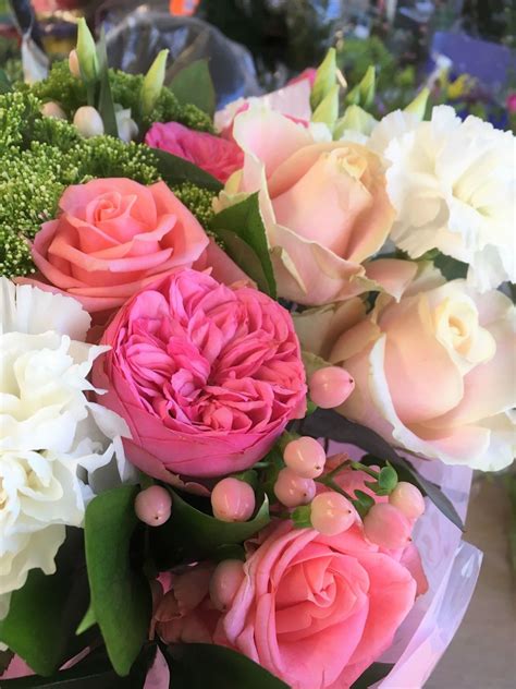 Blend nature with romance quaint and ethereal, discover how yards of tulle, artistically placed bouquets, garlands and beautiful containers of plants and flowers can transform. Aylesbury florist free same day delivery fresh flower ...