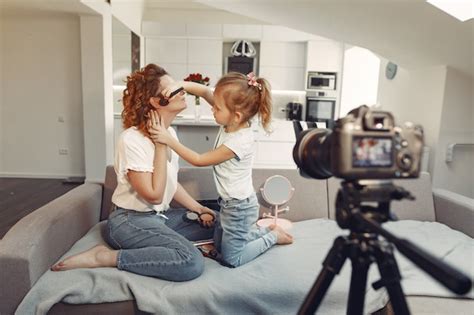 Free Photo Mother With Daughter Shoots A Beauty Blog