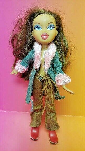 2001 bratz doll girl figure mga entertainment clothes dark skin blue eyes red ebay