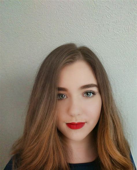 20 Year Old German Sissy Looking For A Nice Sugar Daddy Online Or Near