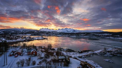 Winter Sunset In Norwegian Village Hd Wallpaper Background Image
