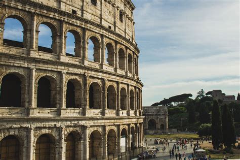 Il Centro Di Roma Antica I Fori Il Palatino E Il Colosseo Archeoroad