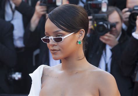Man Arrested At Rihannas Nyc Penthouse Black America Web