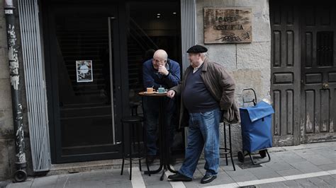 Pamplona Tudela Y Estella Ordenan El Cierre De Todos Los Locales De