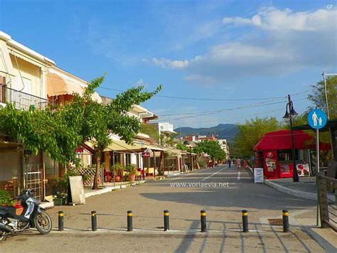 Αγίων αποστόλων, κάτω δαράτσο, χανιά. Ωρεοί ιστορικό χωριό της Βόρειας Εύβοιας με γραφικό λιμάνι.