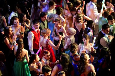 Post Prom Party Offers Safe Fun Alternative For High School Students