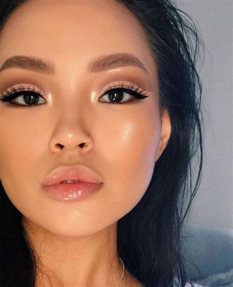 10 Ultimate Summer Makeup Trends That Are Hotter Than The Summer Days