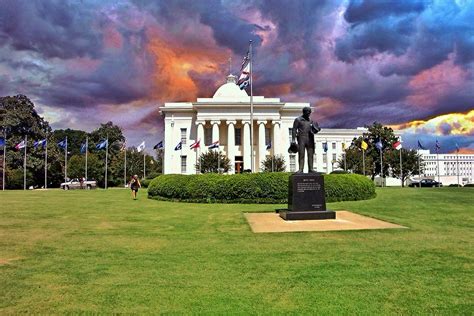 Montgomery Al ~ Alabama State Capitol ~ Exterior Montgomer Flickr