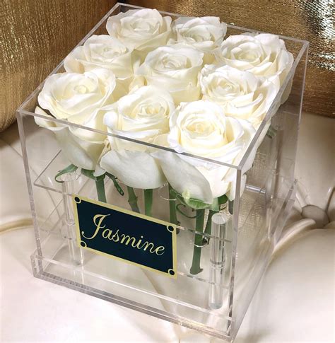 Both the flower color and location play a role in determining what a dahlia means. White Roses Clear Roses Flower Box Houston