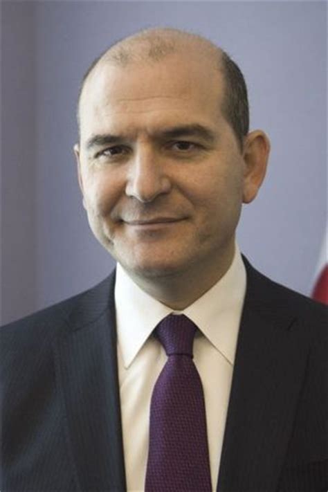 Siyasetçi kimliği ile tanınan süleyman soylu, gerçek adıyla süleyman hasan soylu 21/11/1969 tarihinde dünyaya geldi. süleyman soylu Haberleri - Yazılar, Videolar ve Galeri ...