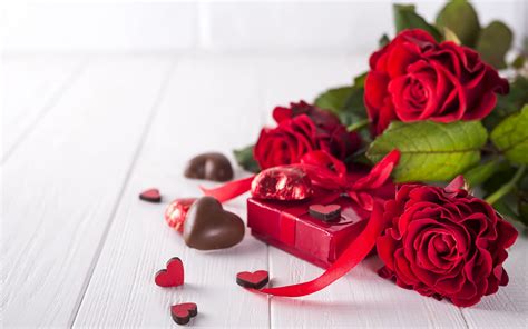 Download Wallpapers Valentines Day February 14 Red Roses Candies