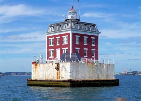 The Best And Brightest The Most Beautiful And Iconic Lighthouses In