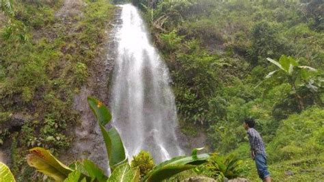 Yah, curug nini memang tidak terlalu tinggi. Banjarnegara Bukan Hanya Dieng, Curug Pletuk Tidak Kalah ...