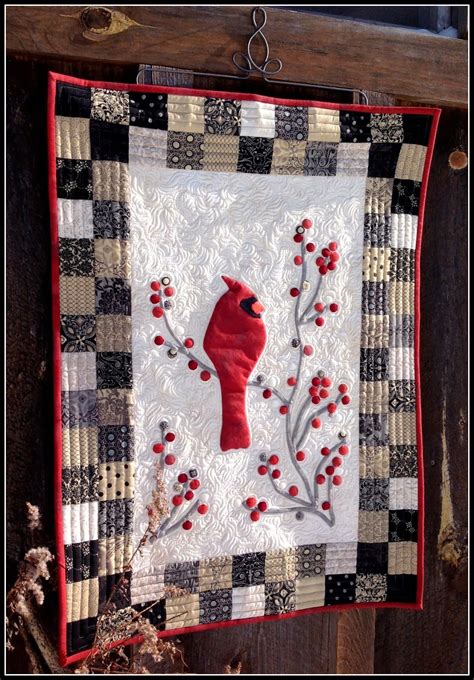 Astonishing Quilt Karensquiltscrowscardinalsblogspotca Quilted