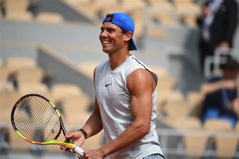 Share your media as gif or mp4 and have it link back to you! Pin by Ainsley on Rafa ️ | Tennis players, Rafael nadal ...