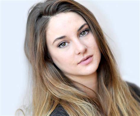 In this post, you will find shailene diann woodley's net worth, age, height, weight. Shailene Woodley Biography, age, weight, height, short hair pictures, net worth, movies ...