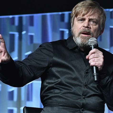 Mark Hamill Shaves His Beard What Does It Mean