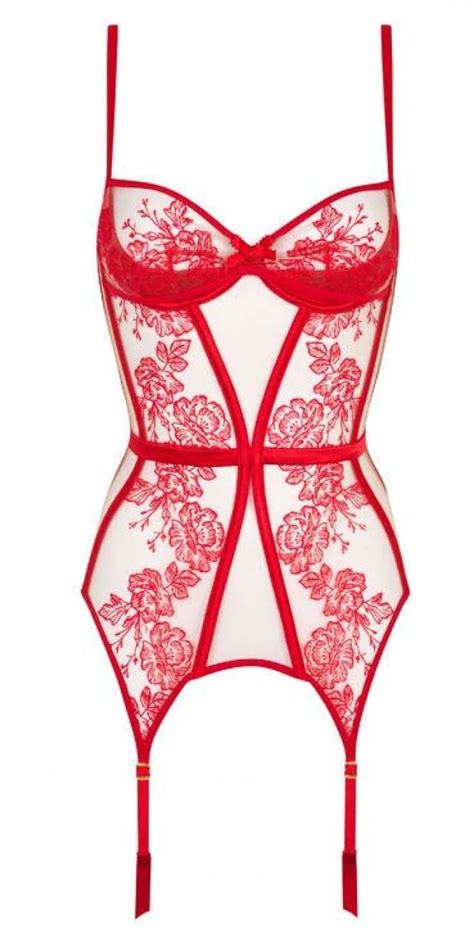 23 Sexy Lingerie Ideas For Every Personality Type 2338823 Weddbook