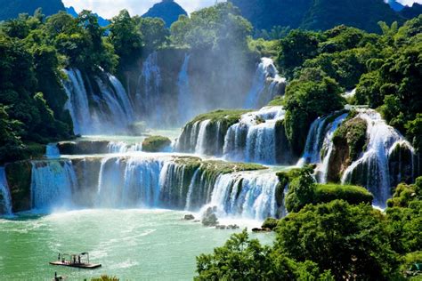 These Spectacular Waterfalls Will Take Your Breath Away Easyvoyage