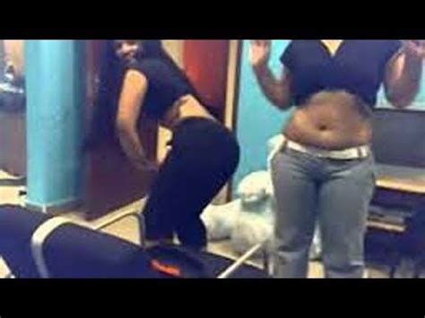 امسك بيدي ورفعني عن الارض وجرني خلفه أسير معه وانا. رقص بنات يمني / Mp3 ØªØ­Ù…ÙŠÙ„ Ø±Ù‚Øµ Ø¨Ù†Øª Ø§Ù„ÙŠÙ…Ù† Ø§ØºØ±Ø§Ø¡ Ø¨Ù†Øª ØµÙ†Ø¹Ø§Ø¡ Ø³Ù‡Ø±Ø§Øª ...