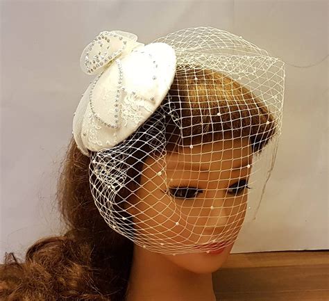 Vintage 1940s 50s Fascinator Veil Hat White Ivory Lace Hat Birdcage