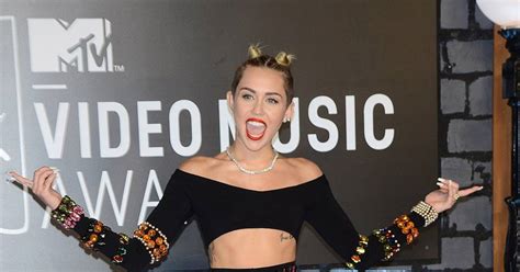 Miley Cyrus Vma Performance 2013 Pvc To Blame Glamour Uk