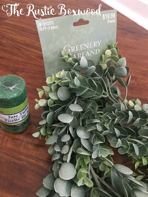 Easy Diy Greenery Chargers The Rustic Boxwood Diy Spring